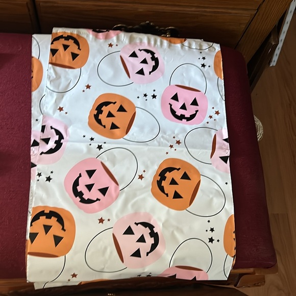 15 Assorted Mailers - Picture 4 of 4